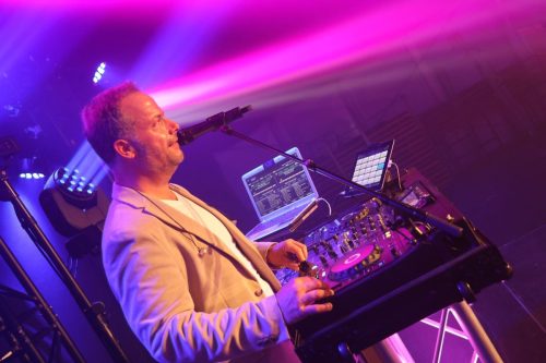 BOI DJ Marco Verriet en de Alpenzusjes -002